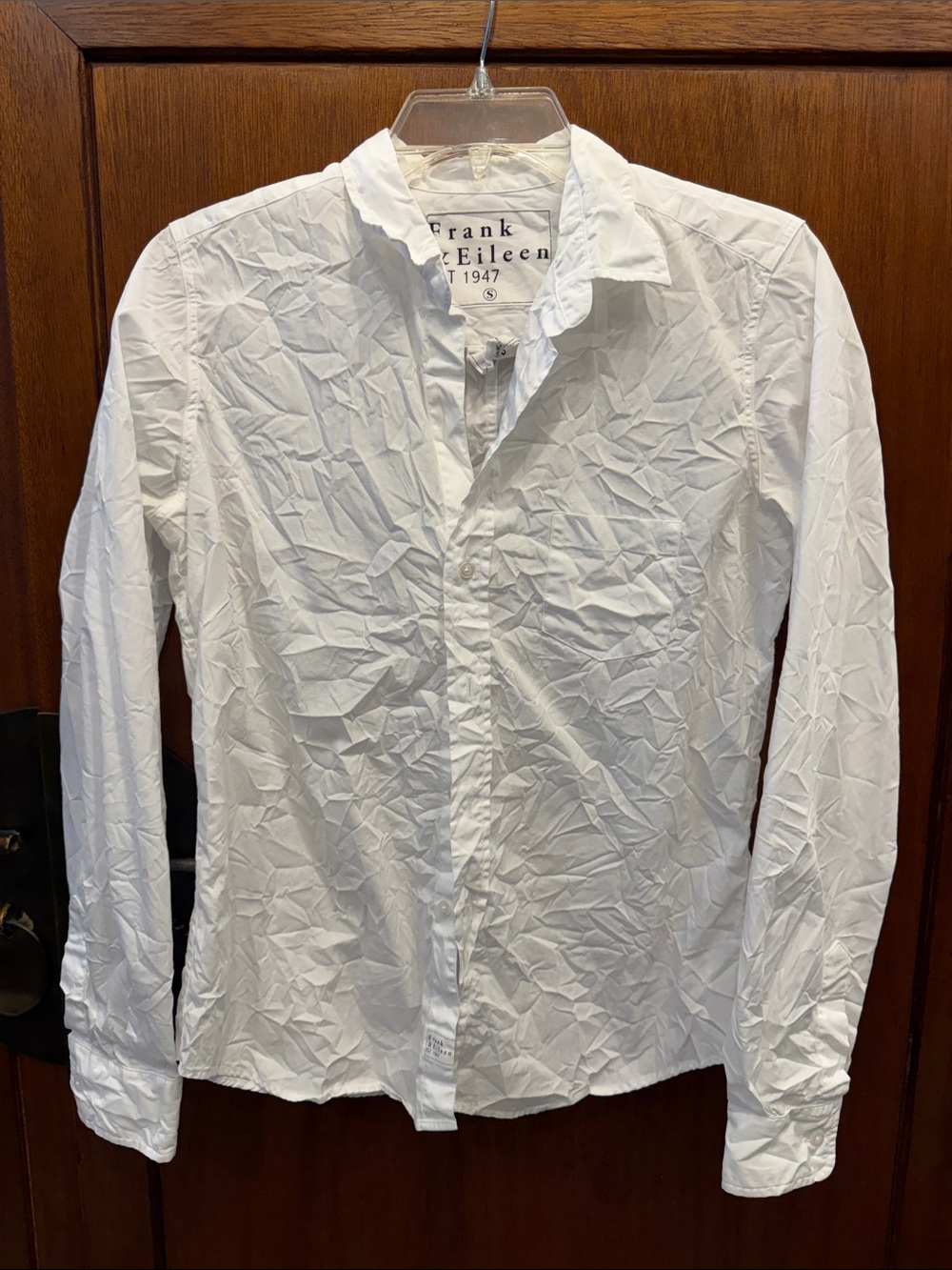 Frank & Eileen Women’s Barry Crinkle White Long-Sleeve Button-Down Shirt Size S